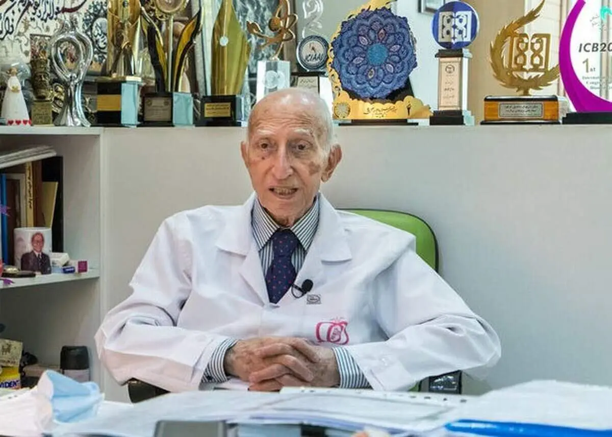 «پروفسور فرهود» کجاست؟