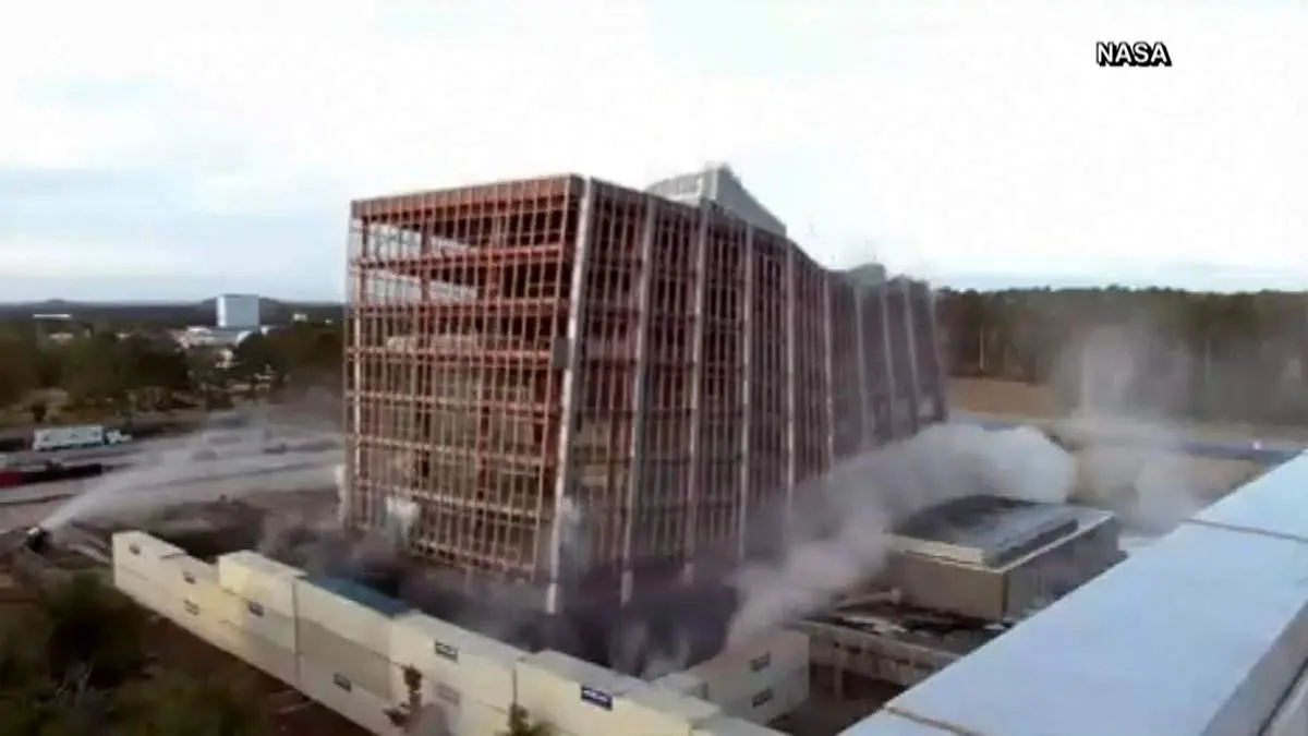 تخریب مقر قدیمی مرکز پرواز فضایی مارشال توسط ناسا+ فیلم