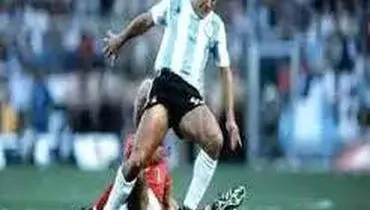 لگدهای وحشیانه مارادونا به صورت بازیکنان بیلبائو در سال ۱۹۸۳+فیلم