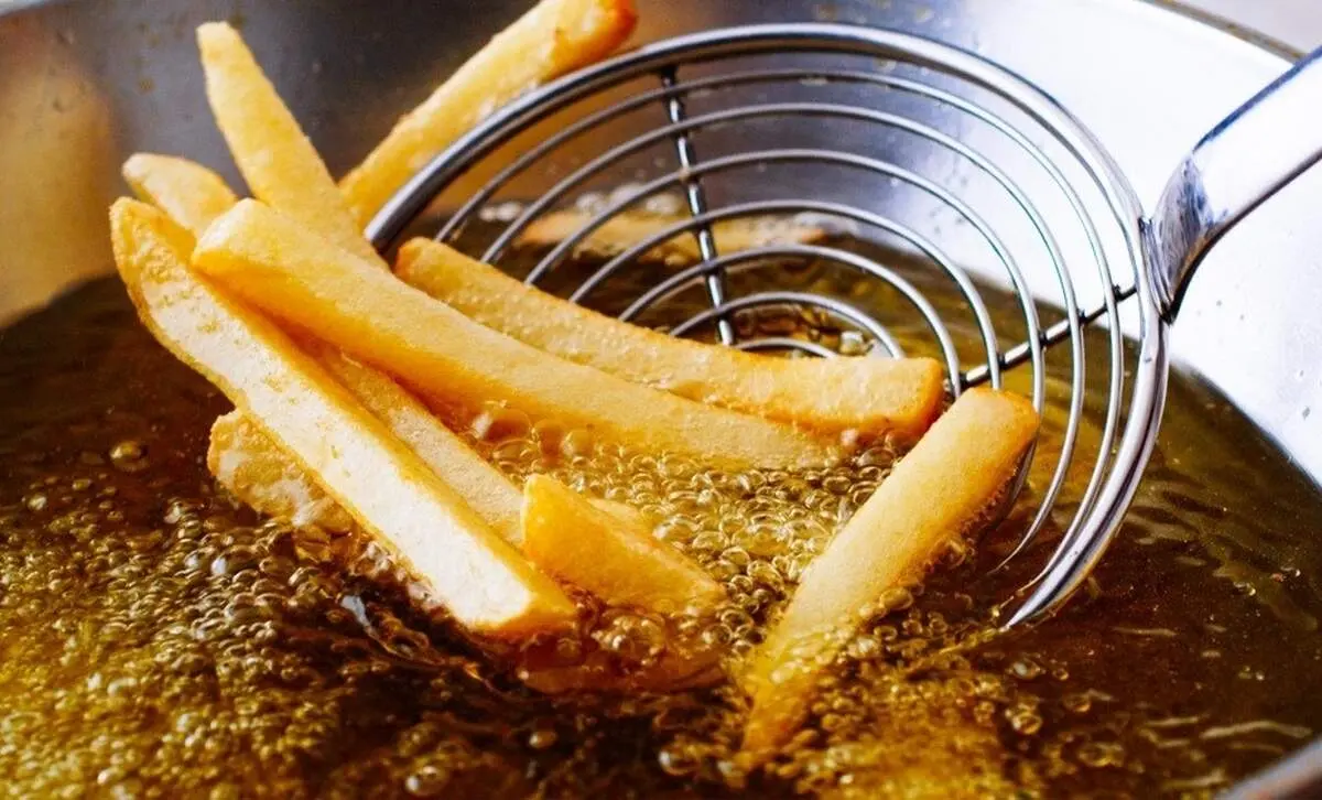 بلایی که خوردن غذاهای سرخ شده سرتان می‌ آورد!