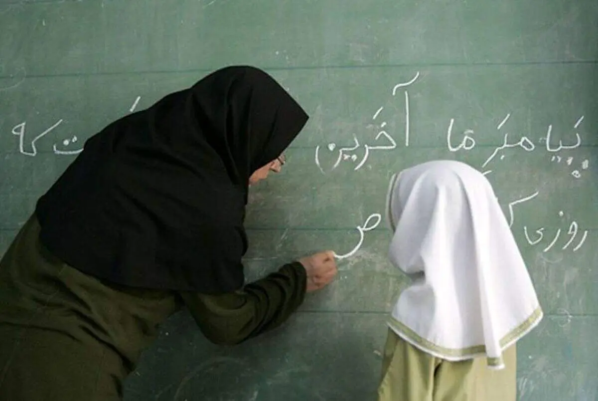 قانون ترمیم حقوق و صدور احکام فرهنگیان ظرف ۷۲ ساعت آینده اجرا می شود