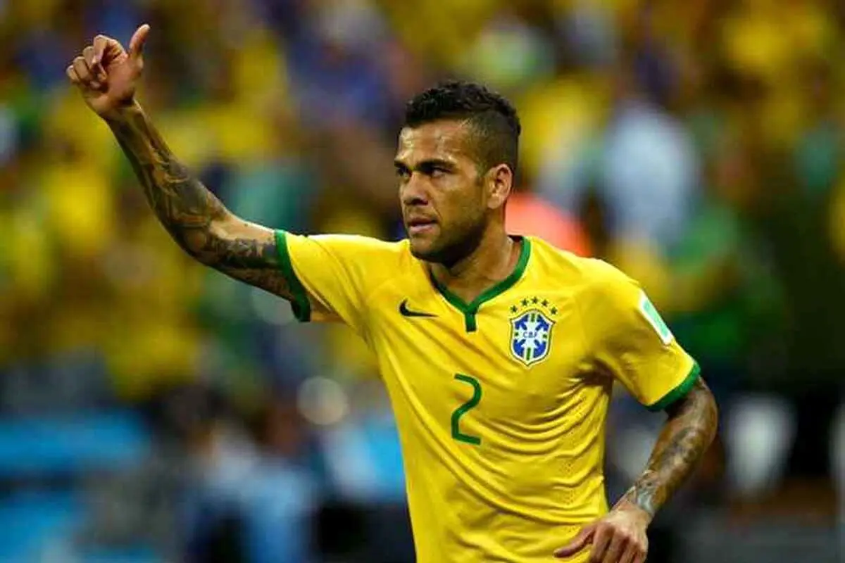 ستاره با سابقه تیم ملی برزیل، تحت پیگرد قانونی!