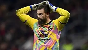 مصدومیت شدید دروازه بان لهستان+ فیلم