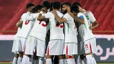 بازیکن تیم ملی که هنوز مچ‌بند مشکی می‌بندد و خوشحالی نمی‌کند +فیلم