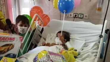تولد «راستین» کودک مجروح حادثه شاهچراغ + تصاویر