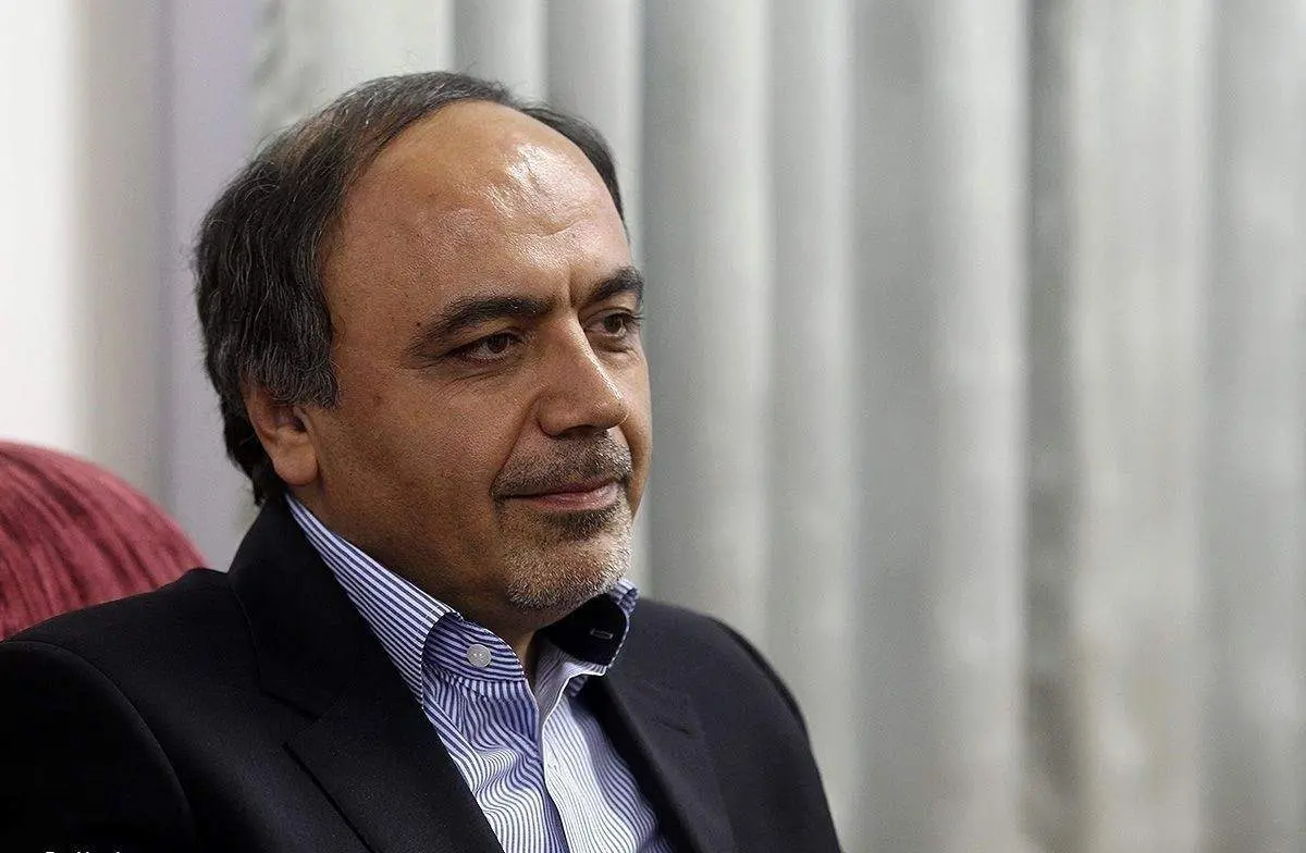 هشدار مشاور روحانی : کشور زیر سایه جنگ قرار گرفته است