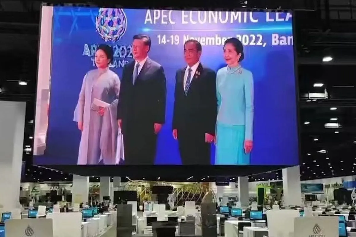 حرکت جنجالی رئیس جمهور چین در دیدار با نخست وزیر تایلند!+ فیلم