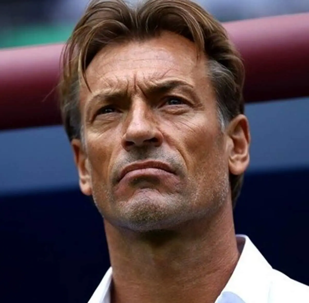 تصویری جالب از سرمربی فرانسوی عربستان با لباس محلی+ عکس