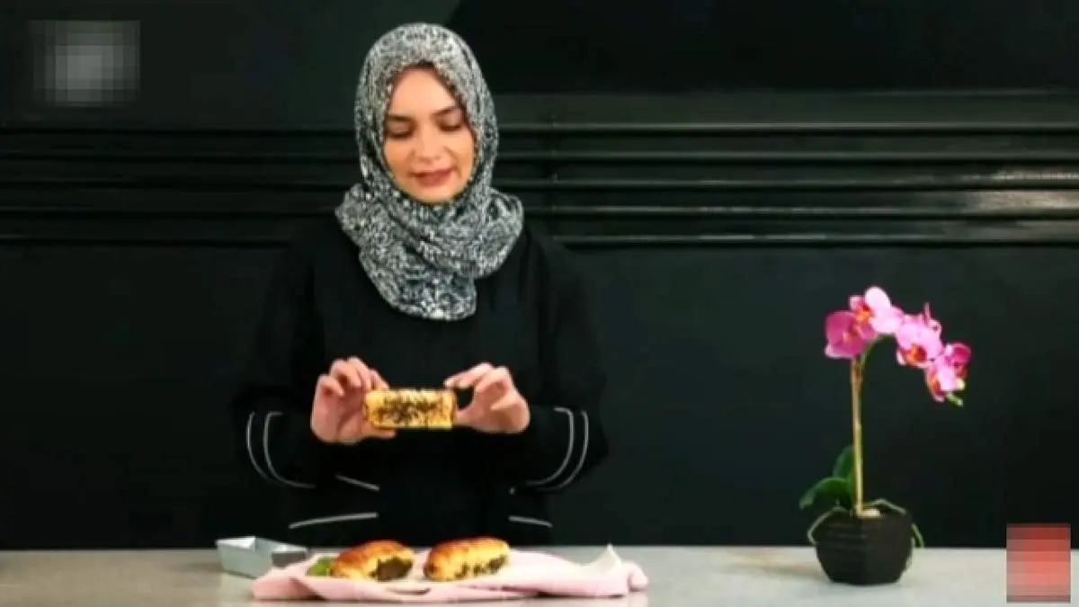 پخت نان حمص با نخود سیاه + فیلم