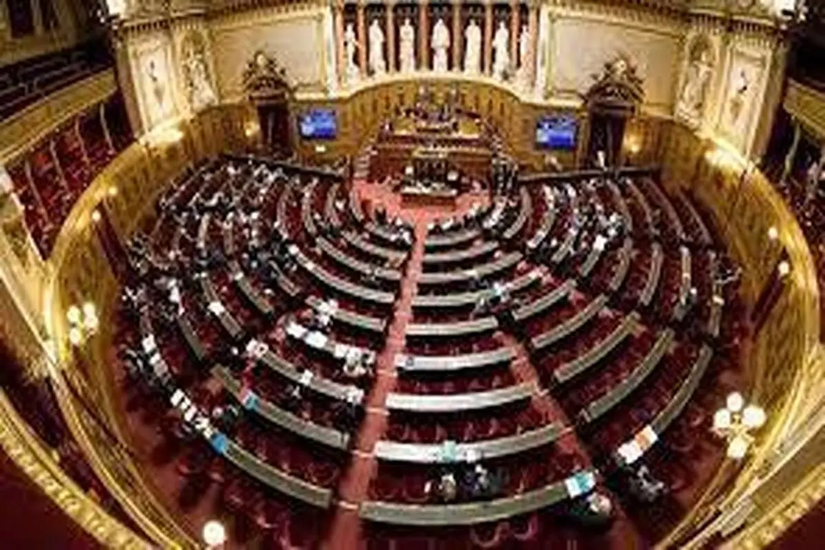 پارلمان فرانسه تعطیل شد!