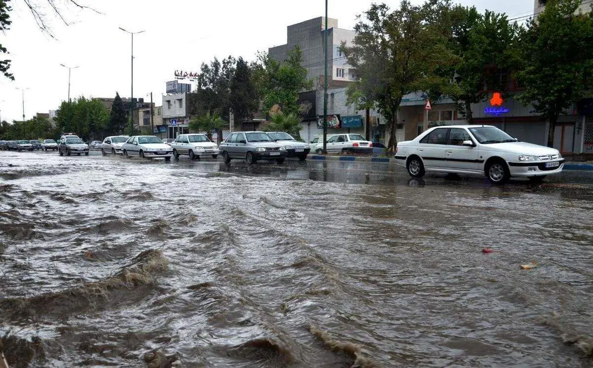 ۱۴ استان درگیر سیل و آبگرفتگی/ امدادگران به ۲۲۷۶ نفر امدادرسانی کردند