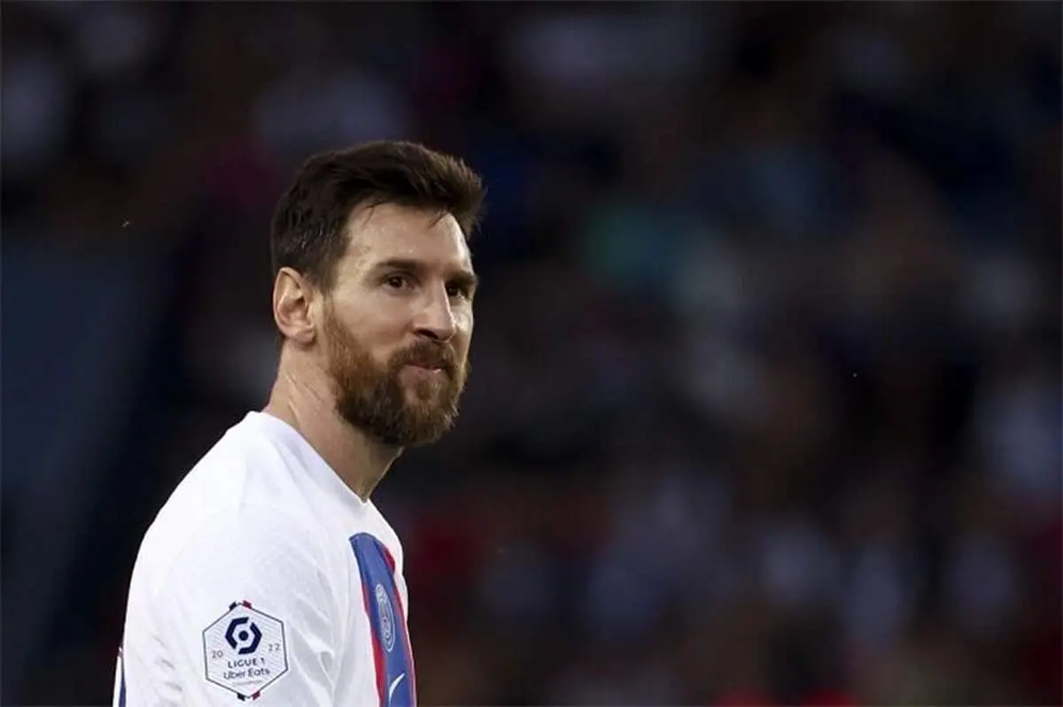 عصبانیت و واکنش عجیب یک بازیکن به لباس لیونل مسی + فیلم