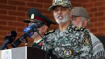 فرمانده ارتش: دشمنان توانسته‌اند خرمشهر‌هایی را فتح کنند؛ ما باید تلاش کنیم این خرمشهر‌ها را آزاد کنیم / هدف نهایی شان تجزیه است