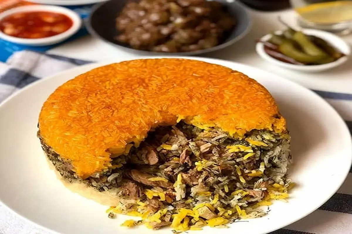 طرز پخت پلوی سه رنگ مجلسی با تن ماهی