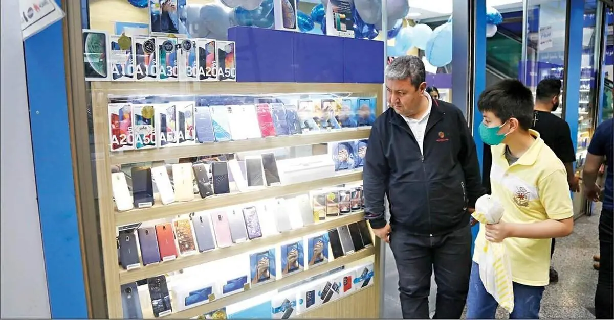 عقبگرد قیمت ها در بازار موبایل