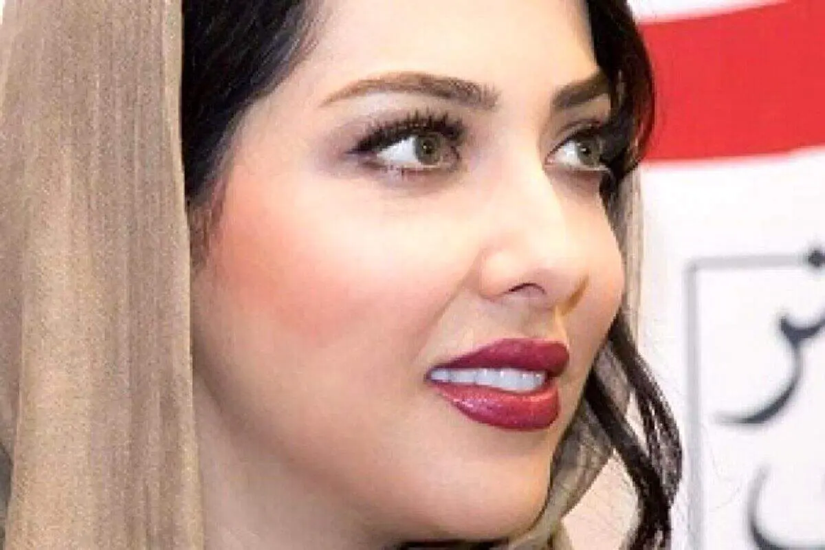 عکس جنجالی و خیلی متفاوت لیلا اوتادی در کنار دوستش!