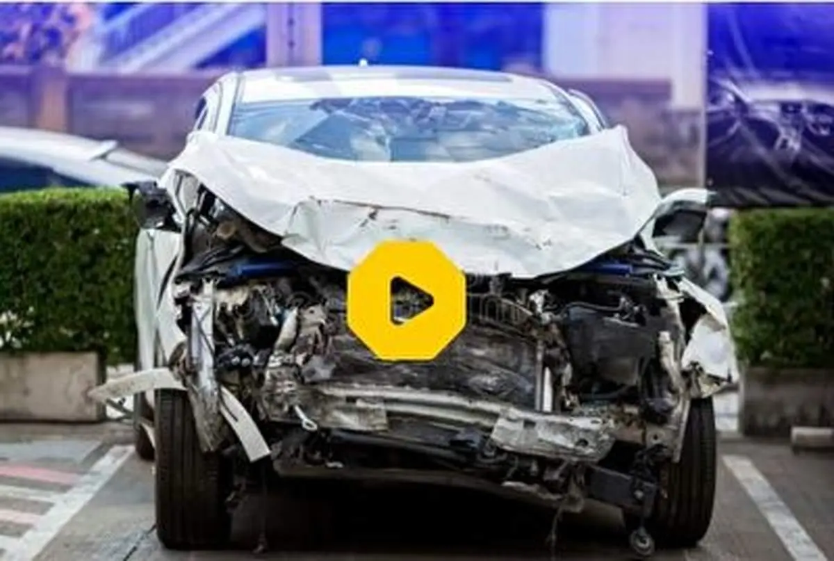 چپ کردن وحشتناک یک خودرو در یک جاده محلی+ فیلم