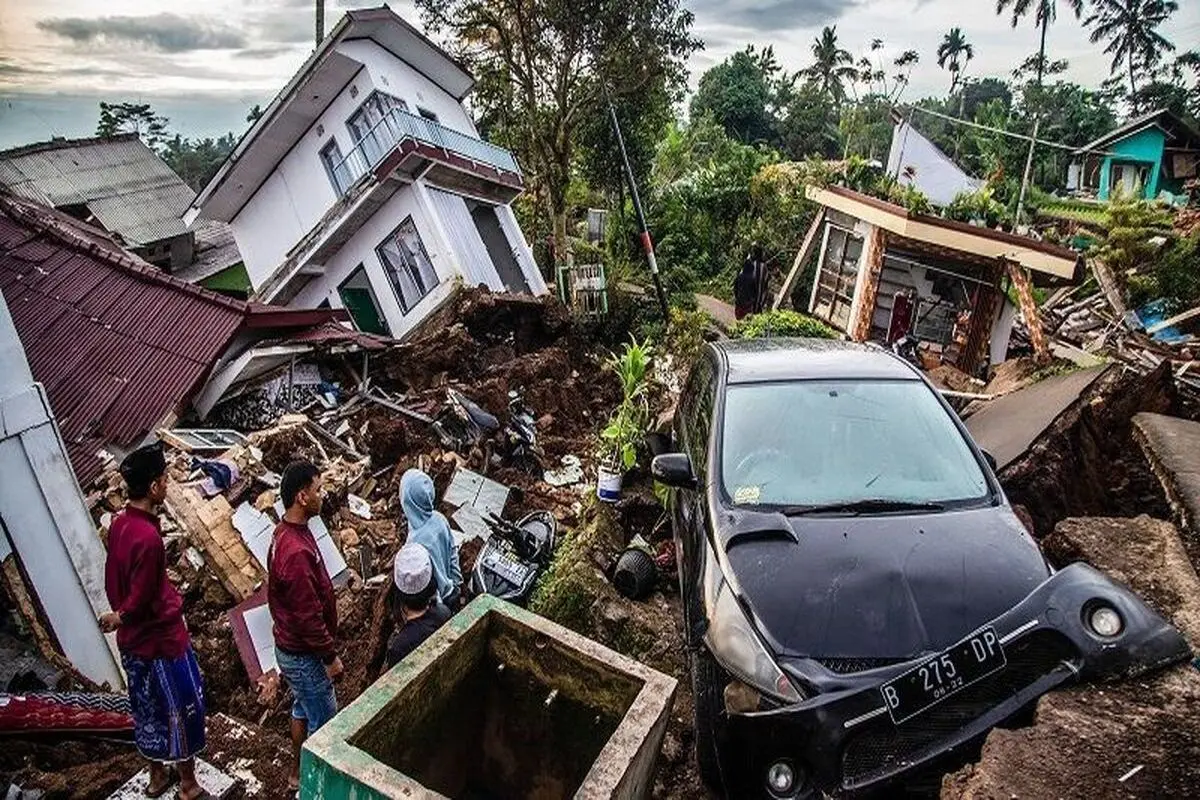 شمار کشته‌شدگان زلزله اندونزی به ۲۷۱ نفر رسید + فیلم