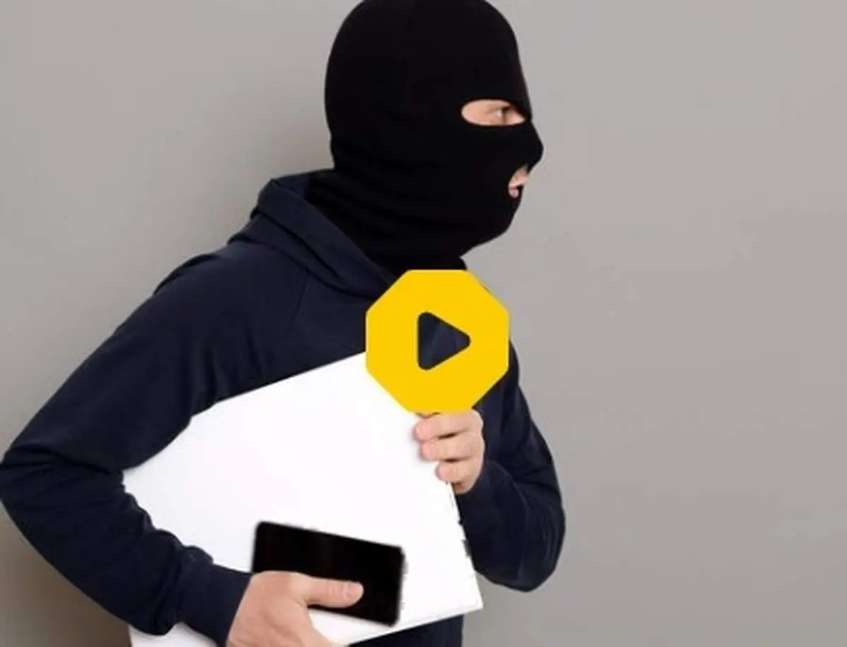 سرقت به شیوه‌ای باورنکردنی با استفاده از لباس افراد کارتن‌خواب!+ فیلم