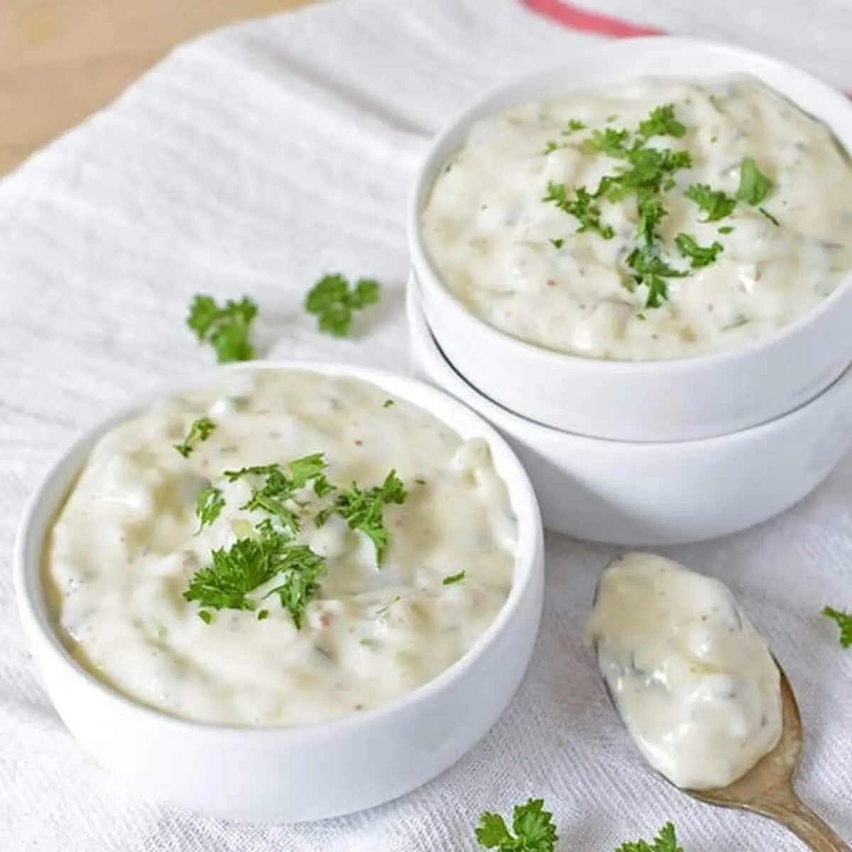 طرز تهیه سس تارتار خانگی برای جوجه چینی