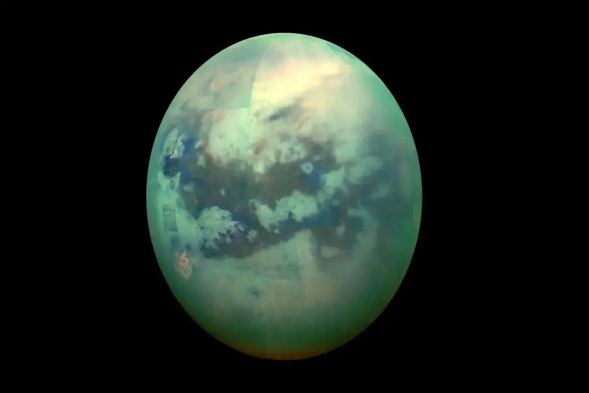 جیمز وب تصویر شبیه ترین قمر زحل به زمین را ثبت کرد