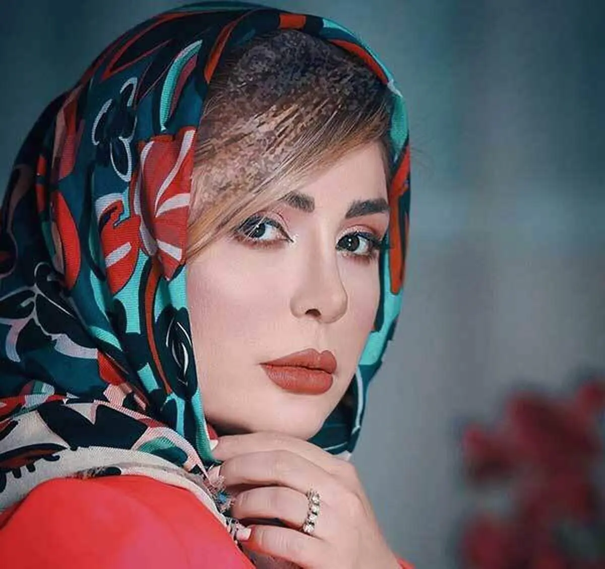 نیوشا ضیغمی در یک فروشگاه لوکس مانتو فروشی+ عکس