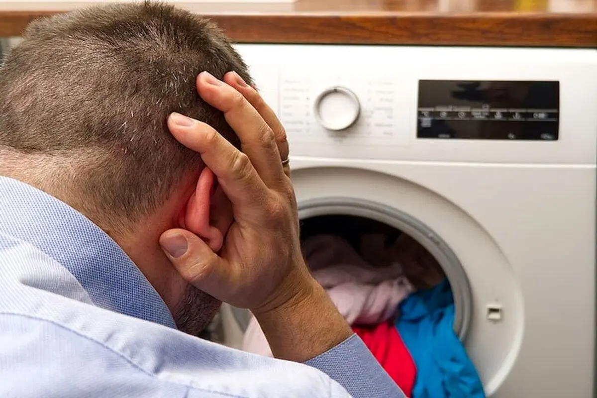 علت بوی فاضلاب از ماشین لباسشویی + راه حل