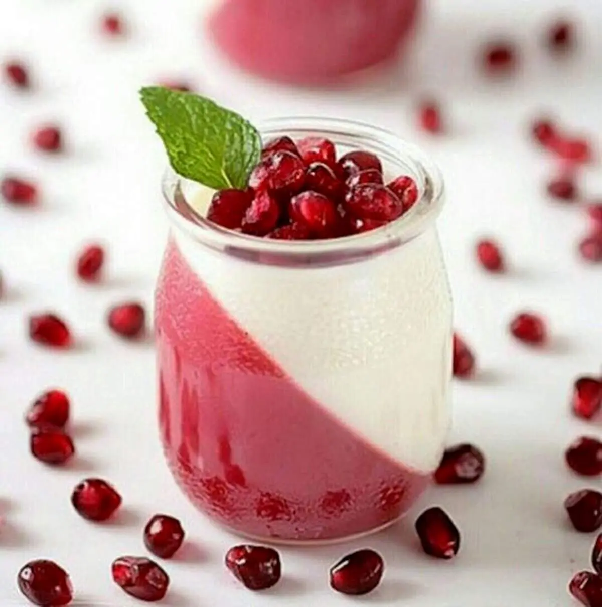 طرز تهیه پارافه انار دسر شب یلدا