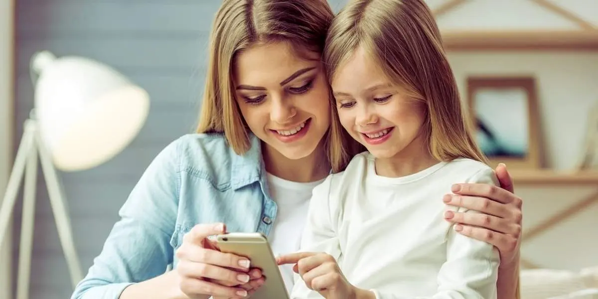 برای آرام کردن کودکان از تلفن همراه استفاده نکنید