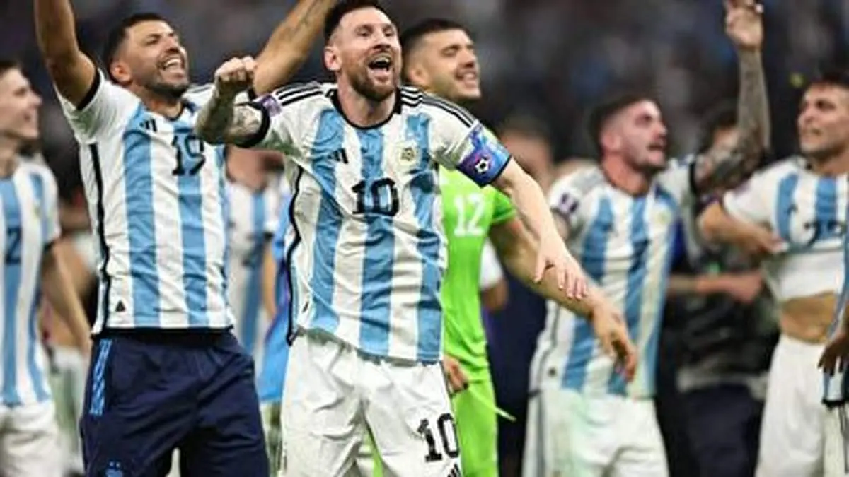 شادی مسی و یارانش در مقابل چشمان «امباپه»+ فیلم