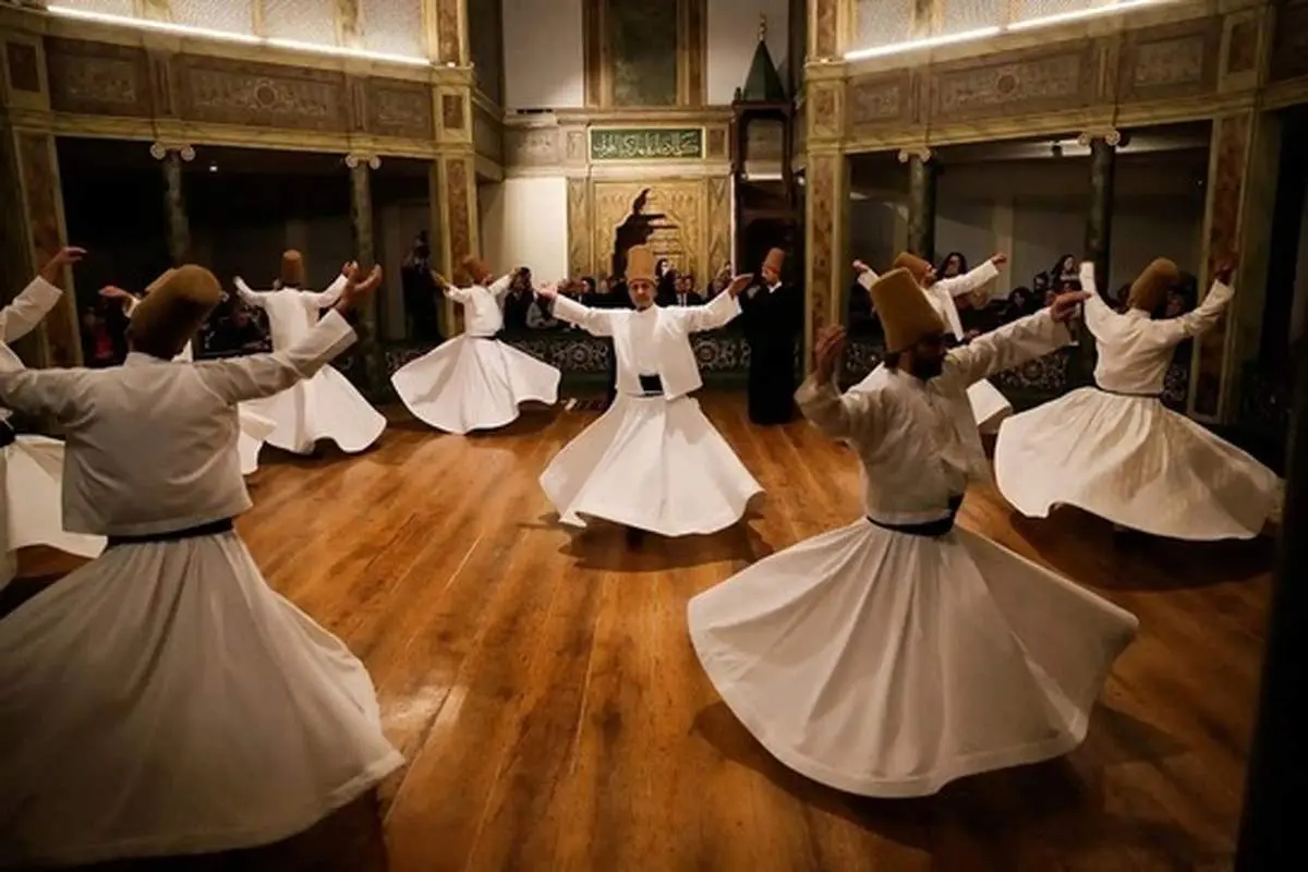 دیدنی‌های روز/ از حال و هوای کریسمس تا ادای احترام به مجسمه رهبران کره شمالی