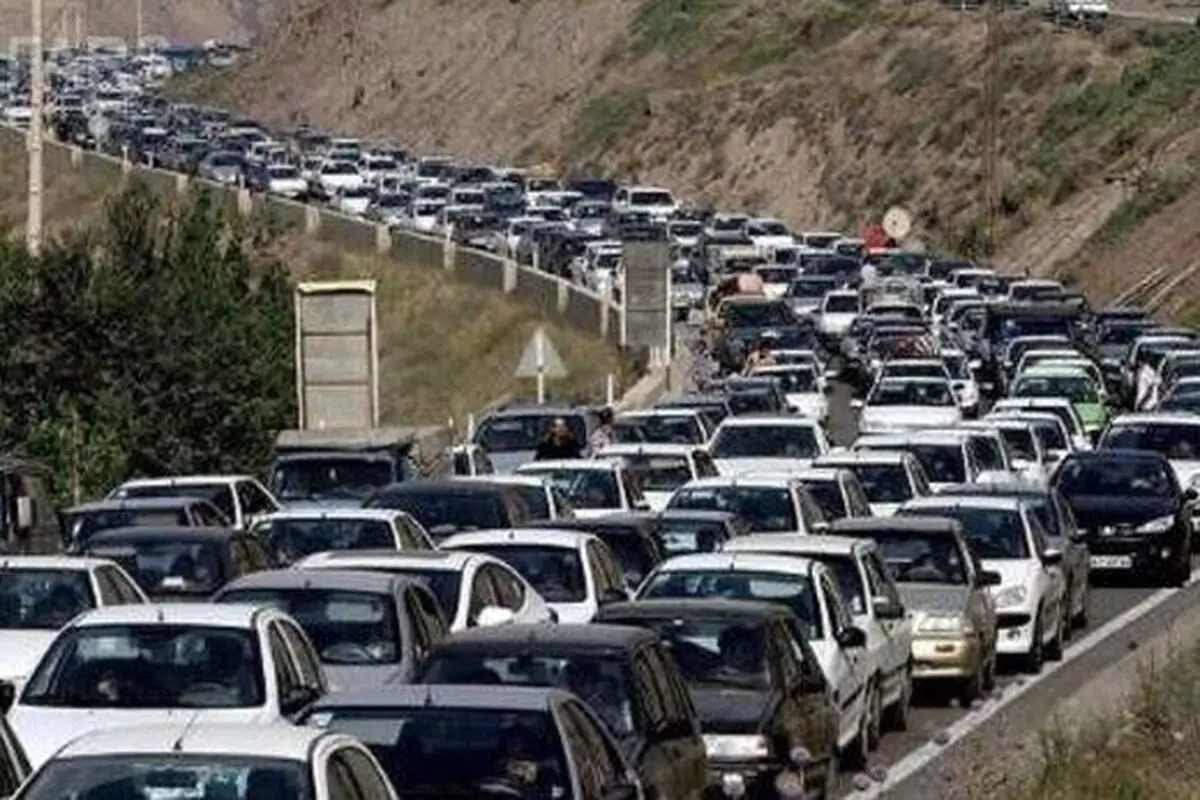 ترافیک سنگین در 3 جاده| بارش برف و باران در جادههای ۷ استان