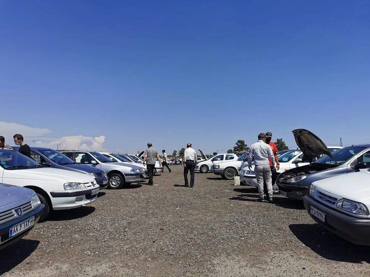 بازار خودرو از رکورد شکنی بی سابقه تا افزایش نرخ تورم سالانه