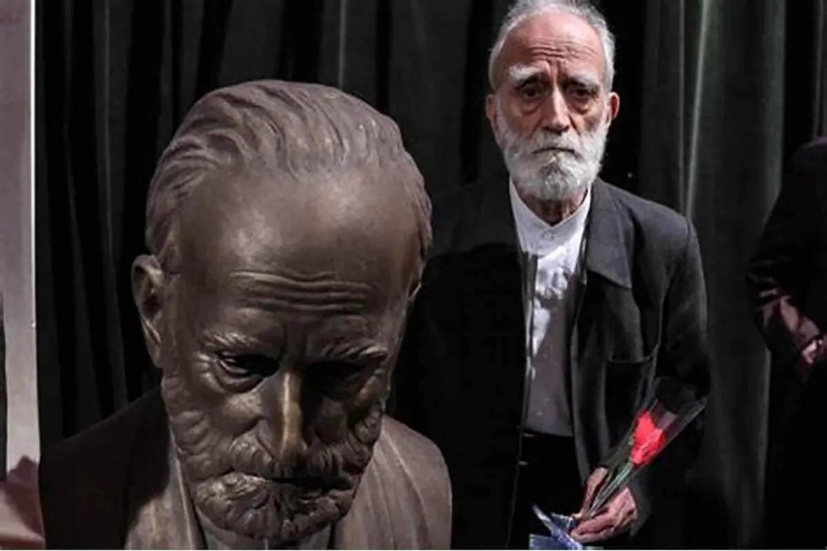شروع سیاست از بازرگان تا احمدی نژاد