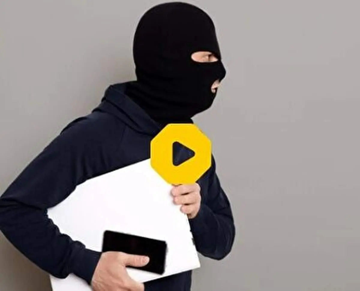 ویدئوی پربازدید سرقت در کسری از ثانیه مقابل دوربین مدار بسته