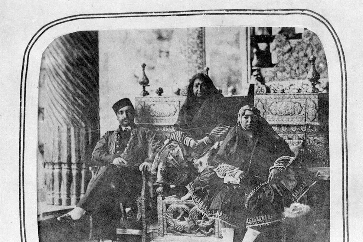 چهره واقعی ناصرالدین شاه، مادر و خواهرش + عکس