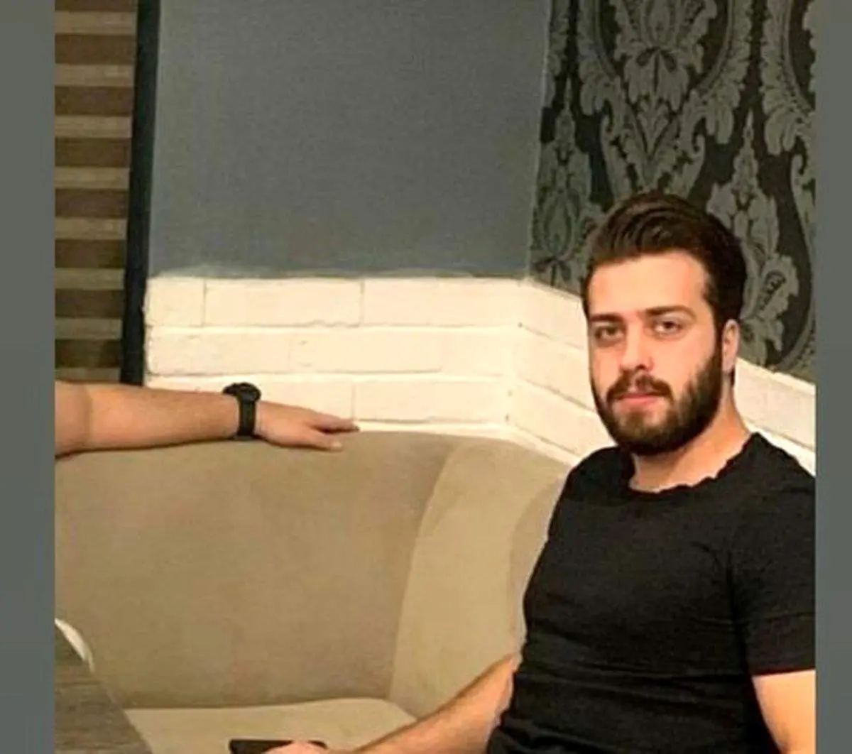 فرمانده نیروی انتظامی انزلی بازداشت شد