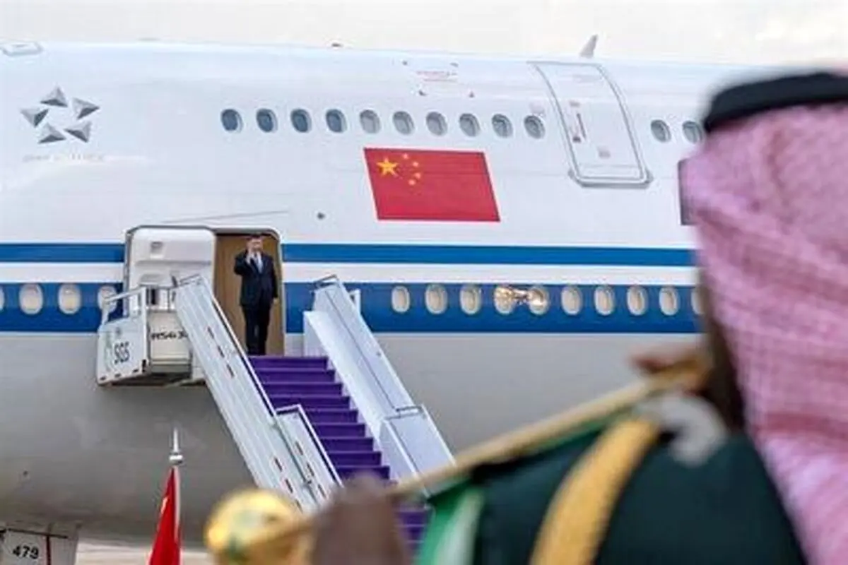 استقبال عجیب و غریب ریاض از رئیس جمهور چین!+ فیلم
