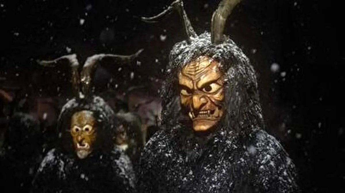 سنت ۱۵۰ ساله ترساندن کودکان در یک شهر اتریش! + فیلم