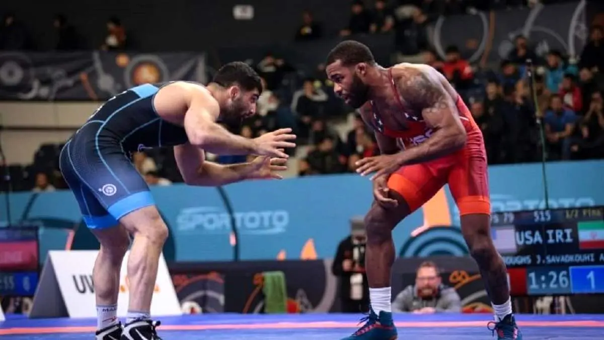 لحظه دیده نشده از شادی پس از پیروزی سوادکوهی مقابل جردن باروز کشتی‌گیر اسطوره‌ای + فیلم