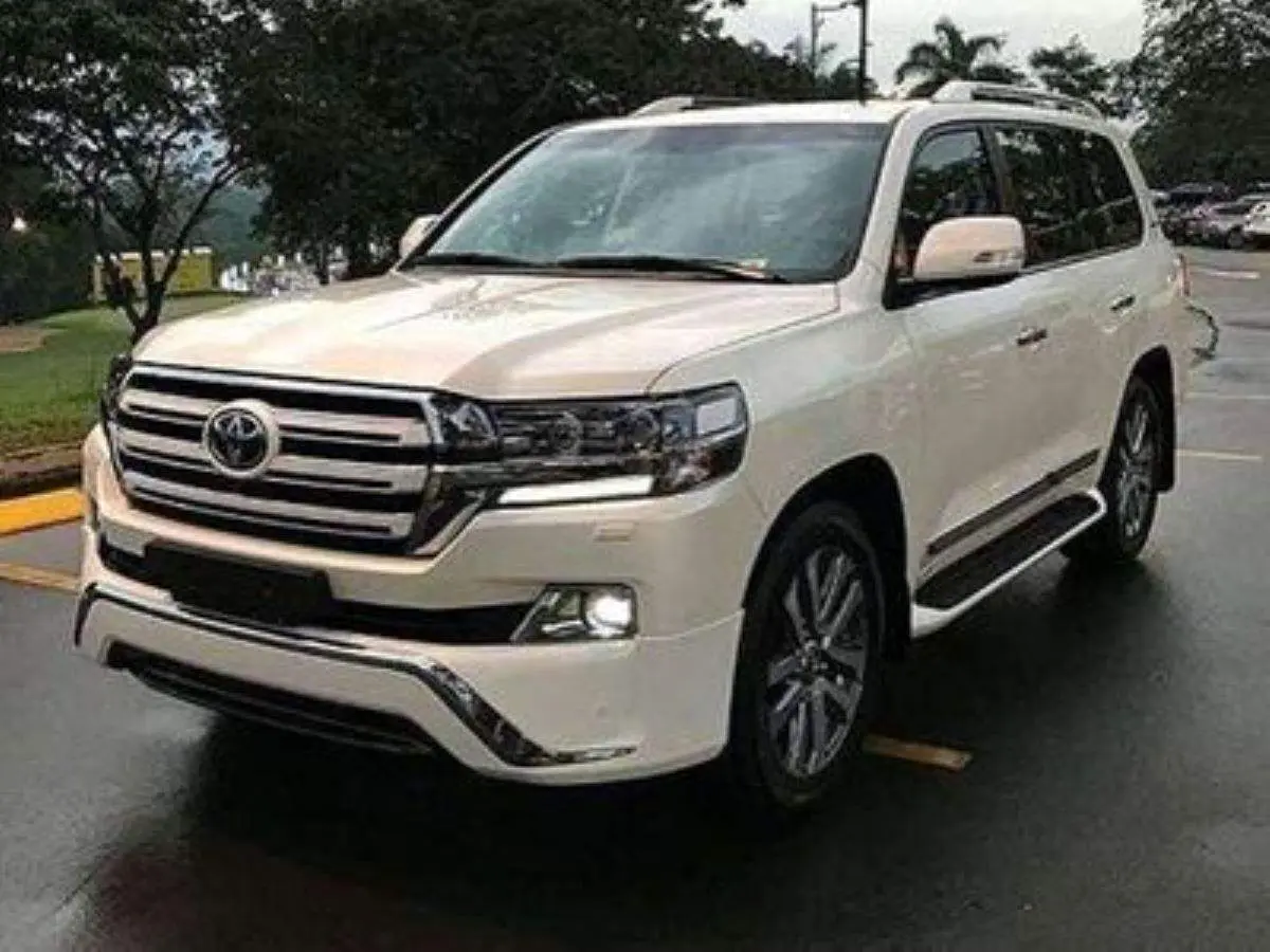 بازداشت پیرمرد ۷۱ ساله با لندکروز ۱۵ میلیاردی خبرساز شد