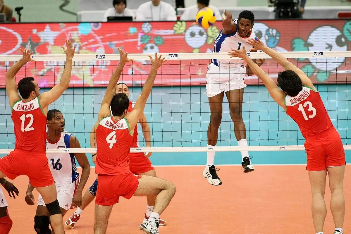 درگیری و کتک کاری بی سابقه در لیگ دست یک والیبال+ فیلم