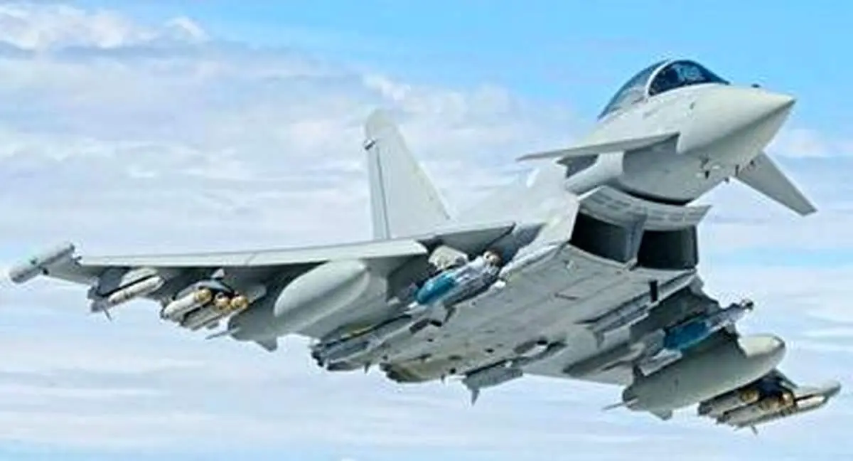 لحظات دیدنی از مانور جنگنده "یوروفایتر تایفون" در آسمان+ فیلم