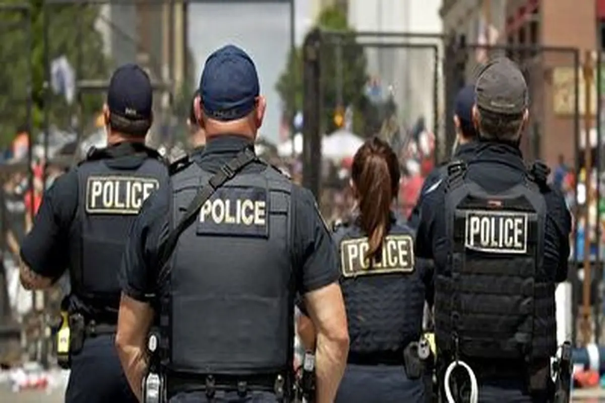۶۰ خودرو پلیس در تعقیب یک مظنون به قتل در کالیفرنیا!+ فیلم