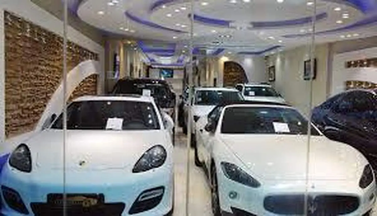 صف خرید خودروهای میلیاردی در تهران!+ فیلم