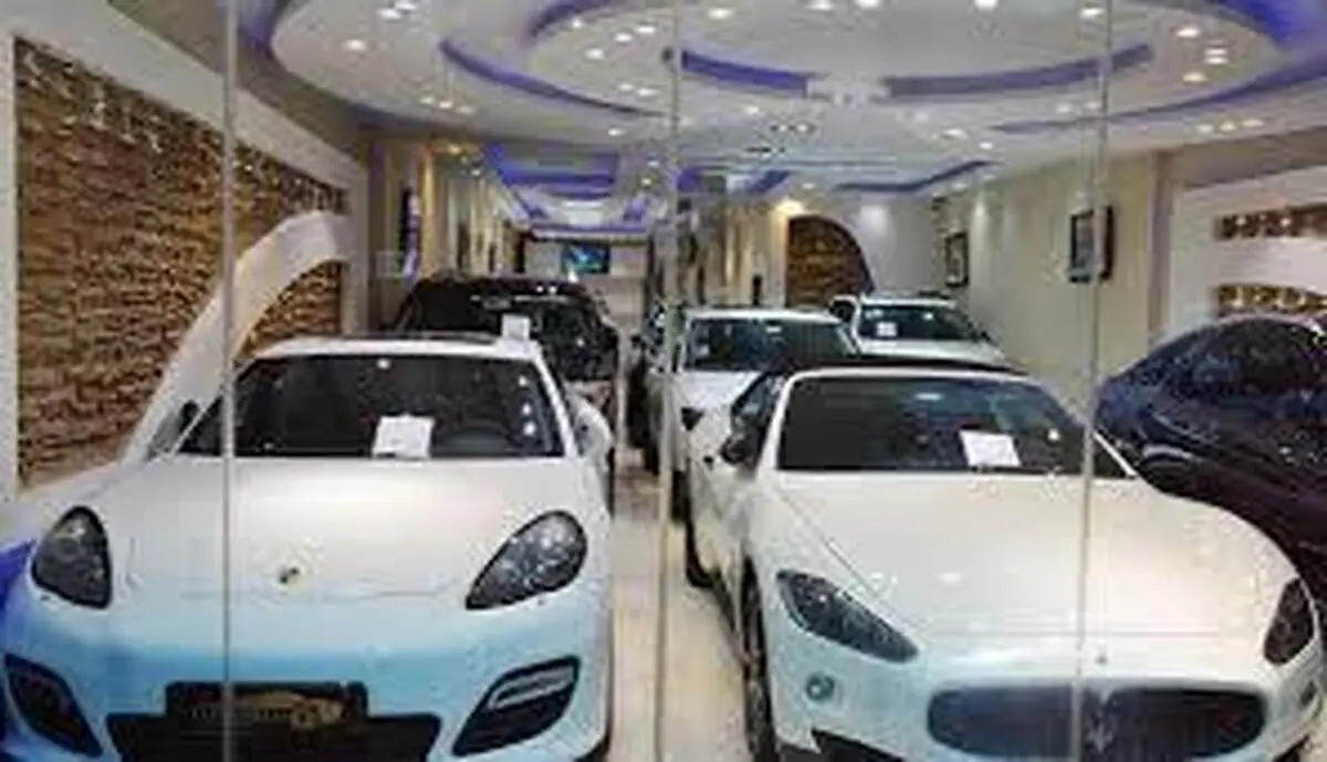 صف خرید خودروهای میلیاردی در تهران!+ فیلم