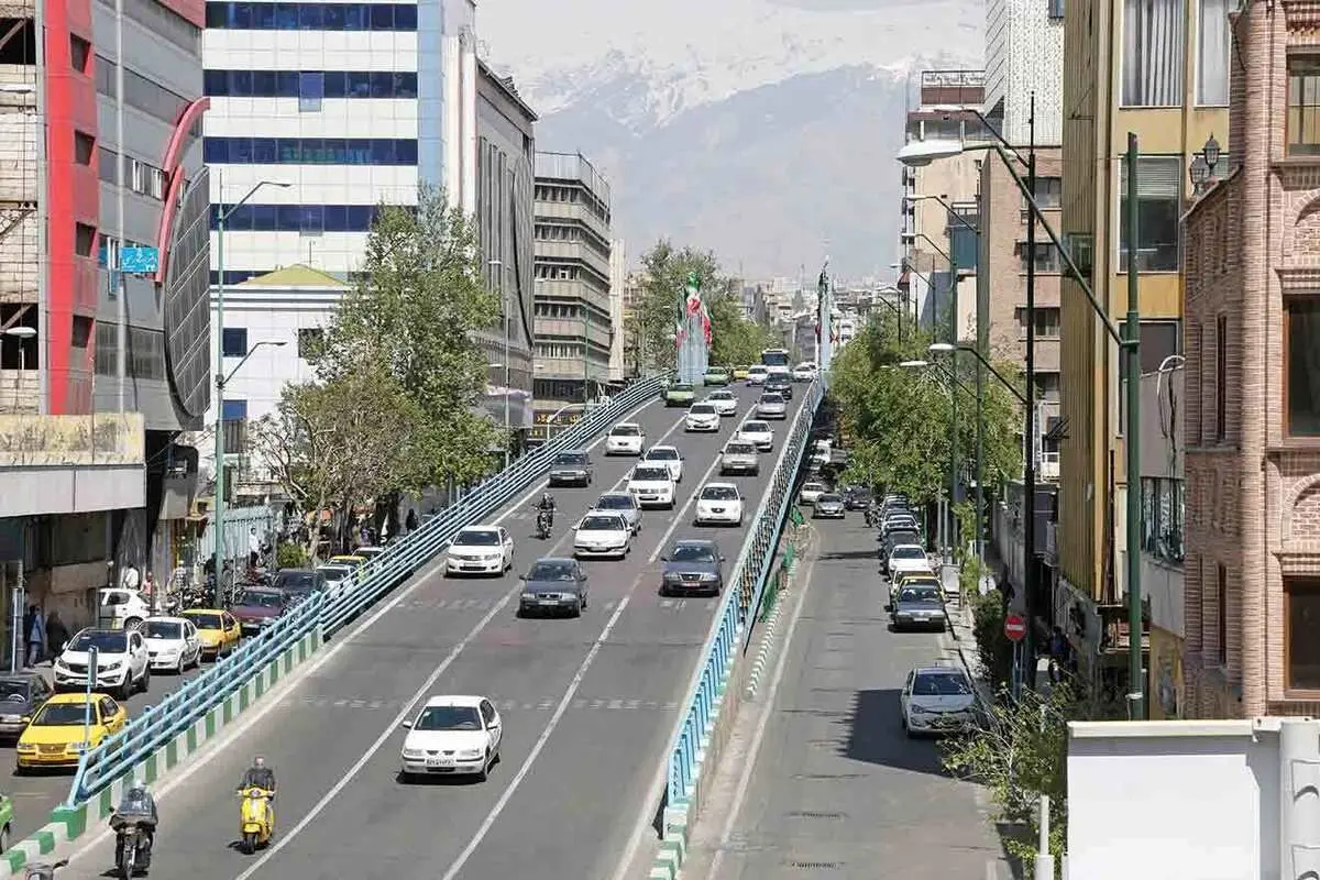 پل معروف تهران جمع آوری می‌شود