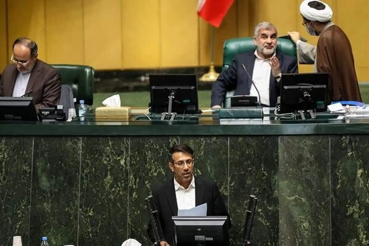 پیشنهاد نماینده مجلس: تولید خودرو را به سپاه واگذار کنید