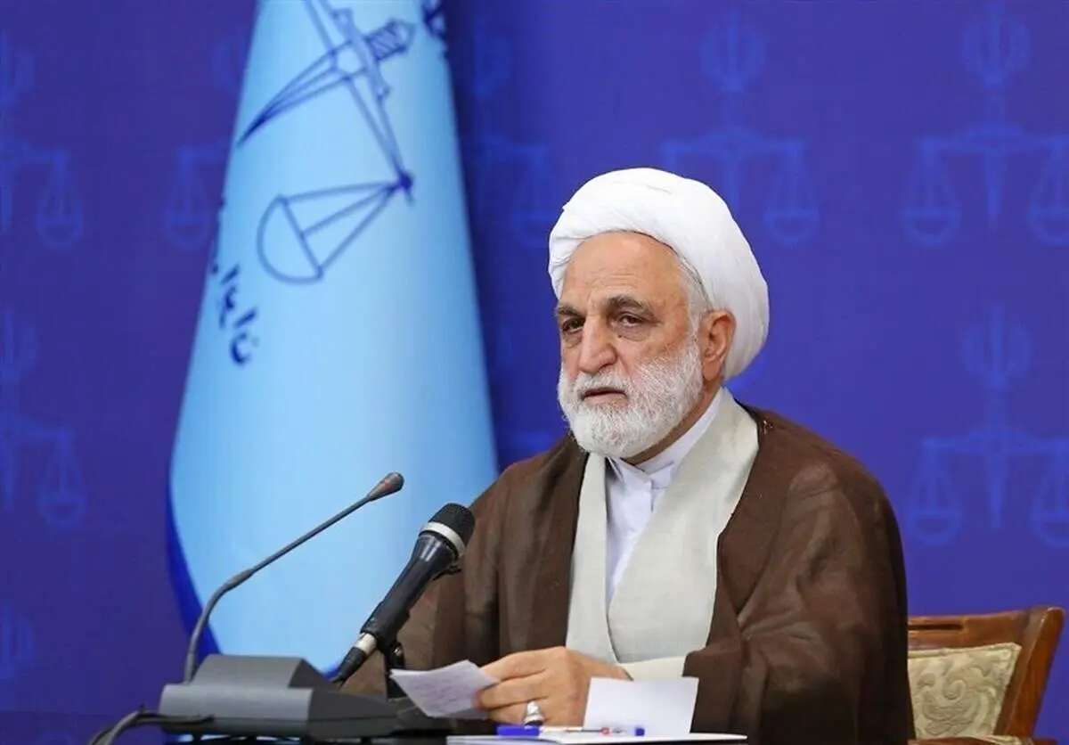 این زن خانه دار ایرانی ۳۰۰ میلیون بدهی بالا آورد+فیلم