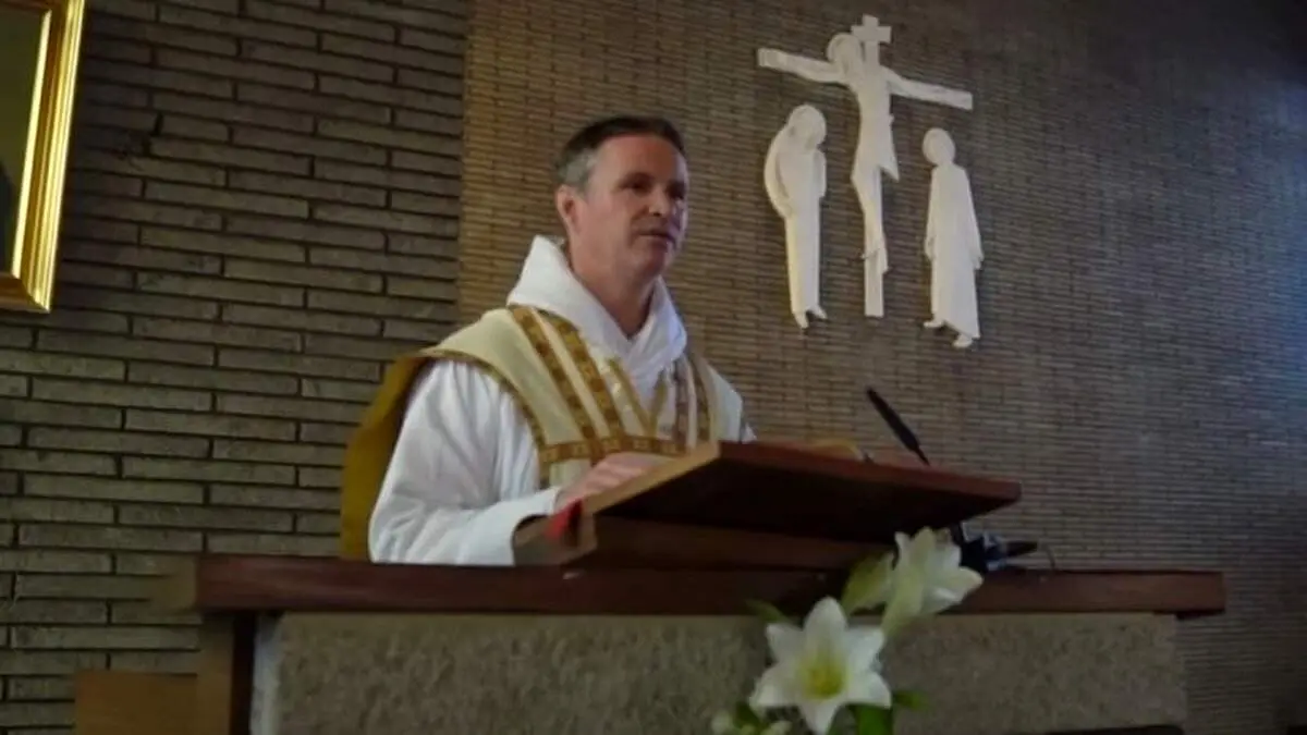 ستاره سابق منچستریونایتد کشیش شد